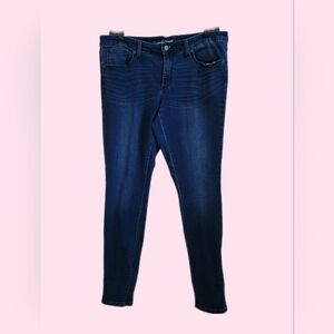 Universal Thread Skinny Jean Size 16L